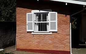 Suíte bem localizada.